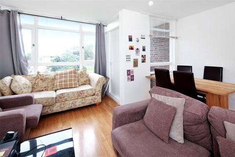 3 bedroom maisonette to rent, Boyton Close, London, E1