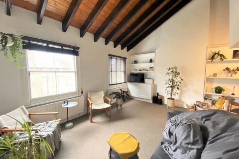 2 bedroom flat to rent, Shepherds Bush