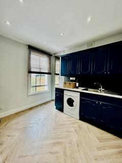3 bedroom apartment to rent, Rushmore Road, Hackney, E5