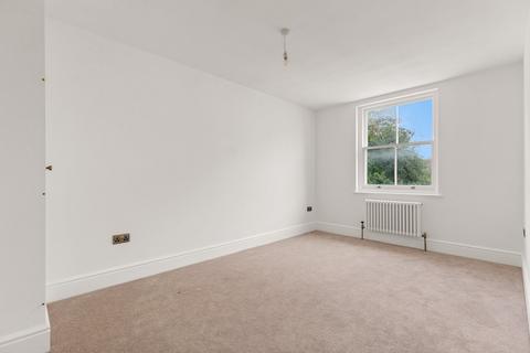 2 bedroom apartment to rent, The Bayle, Folkestone, CT20