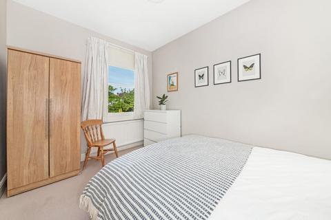 2 bedroom apartment for sale, Kestrel Avenue, Herne Hill, London, SE24