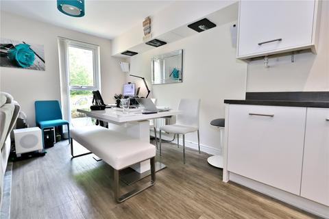 1 bedroom apartment for sale, Hawker Drive, Addlestone, Runnymede, Surrey, KT15