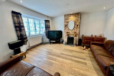 2 bedroom semi-detached house for sale, Oakmere Avenue, Potters Bar, Hertfordshire, EN6 5EF