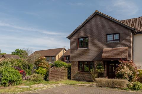 3 bedroom semi-detached house for sale, Firlands, Horley, Surrey, RH6