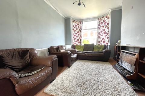 2 bedroom terraced house for sale, Lyndhurst Avenue, Bredbury