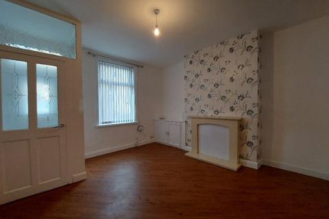 3 bedroom terraced house to rent, Burnley  BB11