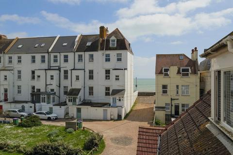 3 bedroom apartment for sale, South Road, Hythe, CT21