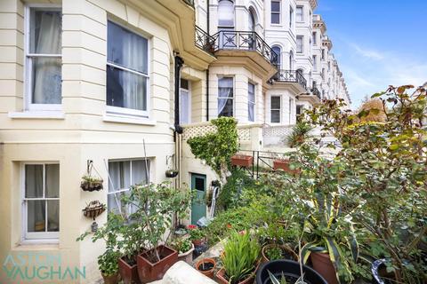 2 bedroom apartment for sale, Cambridge Road, Hove BN3