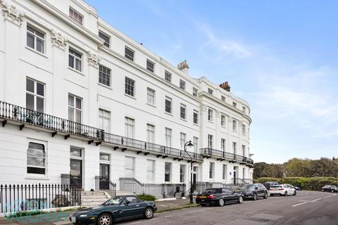 3 bedroom apartment for sale, Lewes Crescent, Brighton BN2