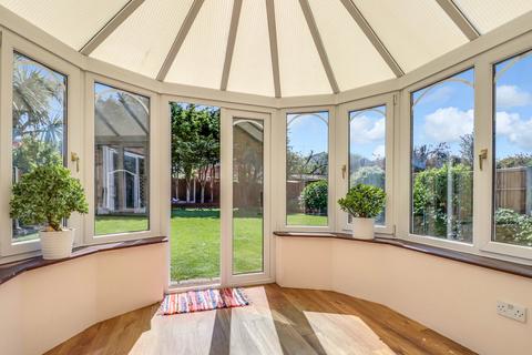 30 Plymtree, Southend-on-sea, SS1 3RA