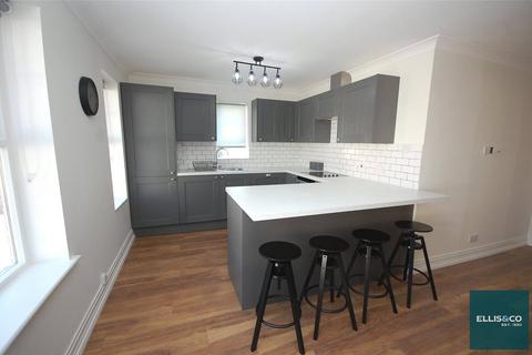 2 bedroom apartment for sale, Inkwell Close, Woodside Park, N12