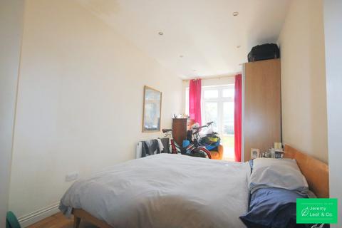 3 bedroom flat for sale, Nether Street, North Finchley, N12