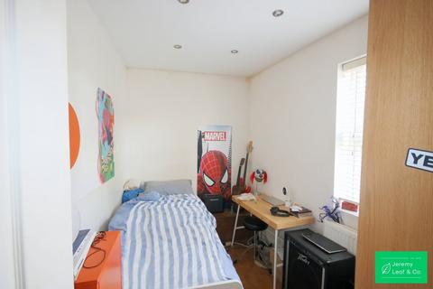 3 bedroom flat for sale, Nether Street, North Finchley, N12