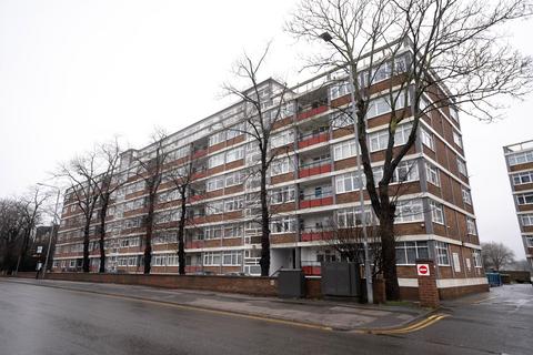 1 bedroom flat for sale, Wilford Lane, West Bridgford, Nottingham NG2