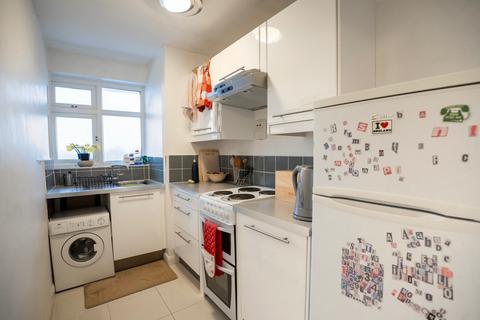 1 bedroom flat for sale, Wilford Lane, West Bridgford, Nottingham NG2