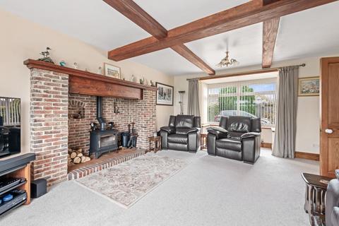 10 John Smith Close, Willoughby, Alford, LN13 9NZ