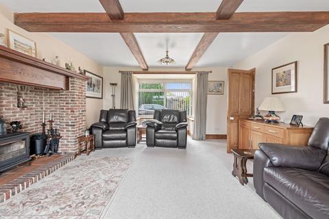 10 John Smith Close, Willoughby, Alford, LN13 9NZ