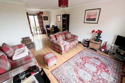 3 bedroom terraced house for sale, Glen Sannox View, Cumbernauld G68