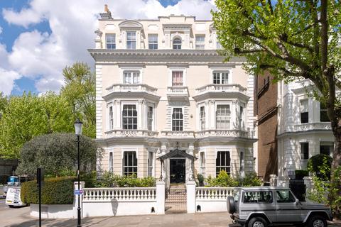 2 bedroom apartment for sale, London W11