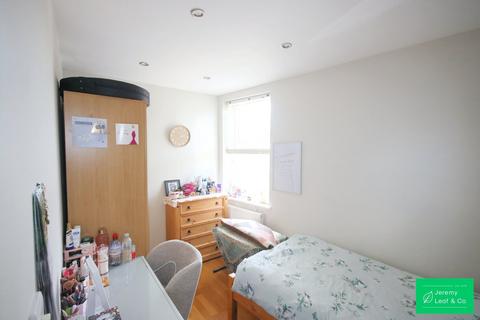 3 bedroom flat for sale, Nether Street, North Finchley, N12