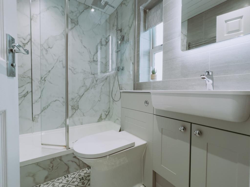 Ensuite