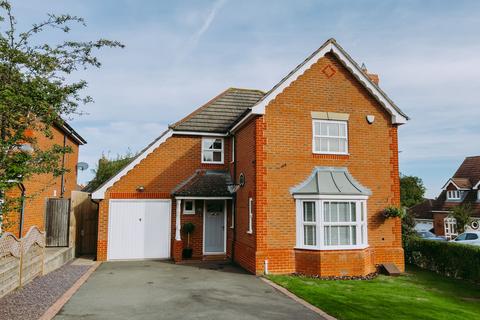4 bedroom detached house for sale, Devenports Hill, Bushby, LE7