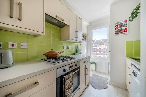 3 bedroom flat for sale, Homecroft Road, Sydenham, London, SE26