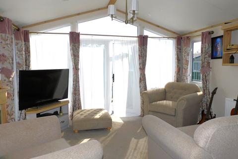 2 bedroom mobile home for sale, Foremans Bridge Caravan Park