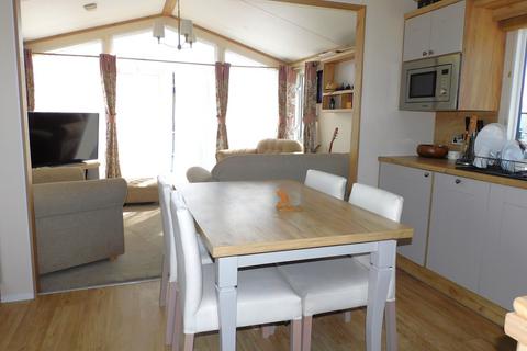 2 bedroom mobile home for sale, Foremans Bridge Caravan Park