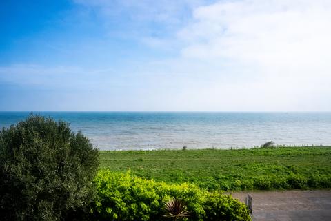 2 bedroom flat to rent, Broadstairs CT10