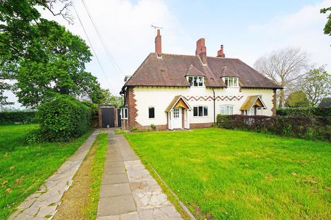 3 bedroom semi-detached house for sale, Friday Lane, Barston, B92