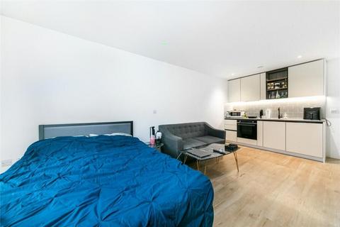 Studio to rent, Fairbank House 13 Beaufort Square London NW9