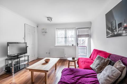 2 bedroom maisonette to rent, Bywater Place Surrey Quays SE16