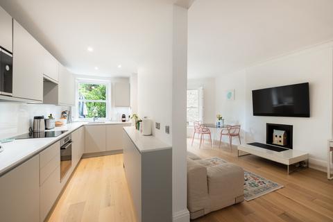 2 bedroom apartment to rent, Elgin Avenue, London, W9