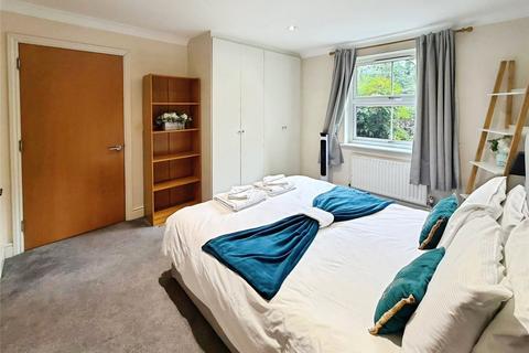 1 bedroom apartment to rent, Victoria Mews, St. Judes Road, Englefield Green, Egham, TW20