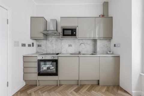 Studio to rent, Comeragh Road, London, Greater London, W14