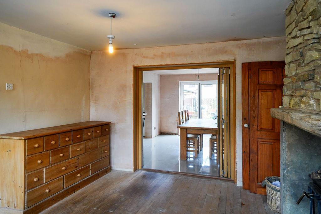 Turton Road, Bolton, BL2 4 bed terraced house for sale £330,000