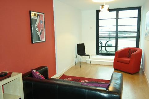 2 bedroom flat to rent, Sauchiehall Street, Glasgow G2