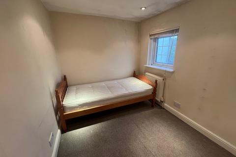2 bedroom terraced house to rent, Harvest Road, Englefield Green, Egham, Surrey, TW20