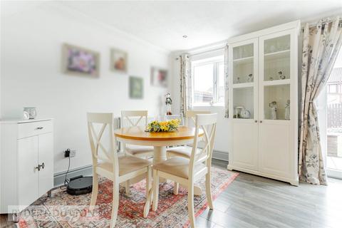 8 Rushmere, Ashton-under-lyne, OL6 9EB