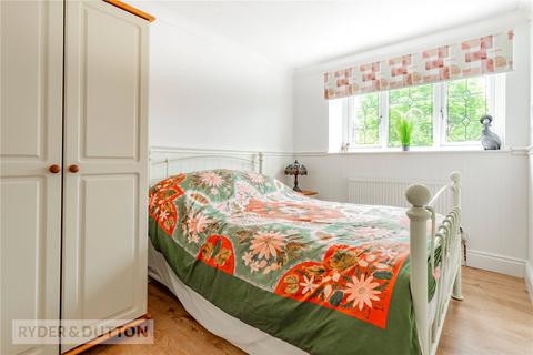8 Rushmere, Ashton-under-lyne, OL6 9EB