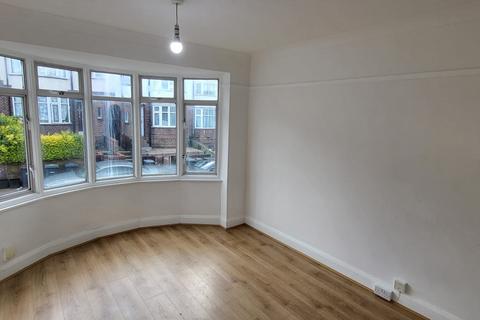 undefined, Luton LU1