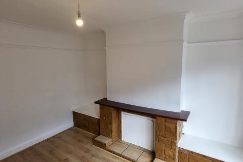 undefined, Luton LU1