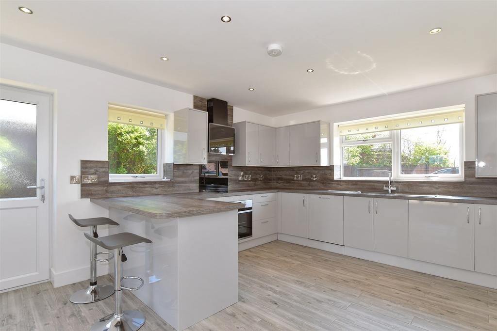 Highstreet Road, Hernhill, Faversham... 4 bed detached bungalow for sale £650,000