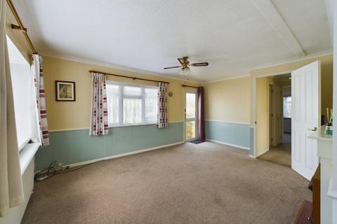 2 bedroom park home for sale, Church Road, Corringham, SS17