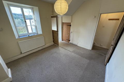 6 Brooklands, Totnes, TQ9 5AR