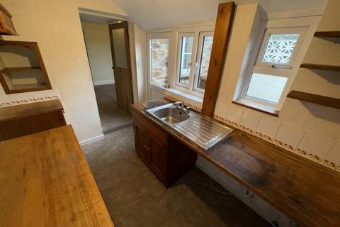 6 Brooklands, Totnes, TQ9 5AR