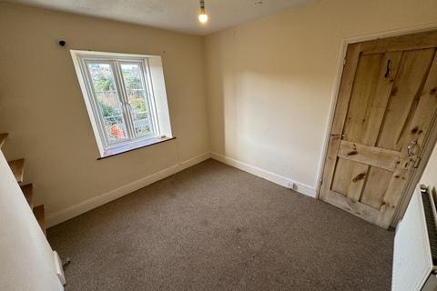 6 Brooklands, Totnes, TQ9 5AR