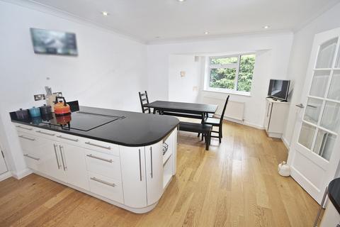 6 bedroom detached house for sale, Ampthill Road, Flitwick