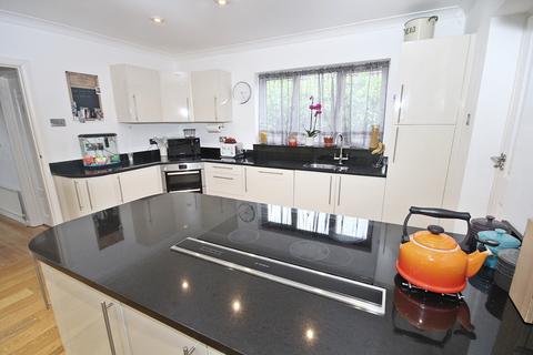 29a Ampthill Road, Flitwick, Bedford, MK45 1AZ